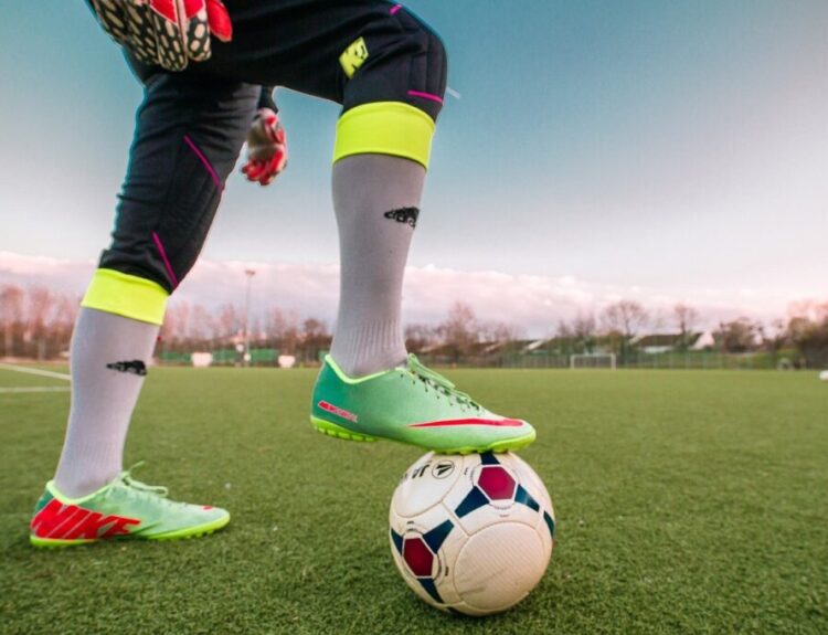 How Much Does a Footballer Earn