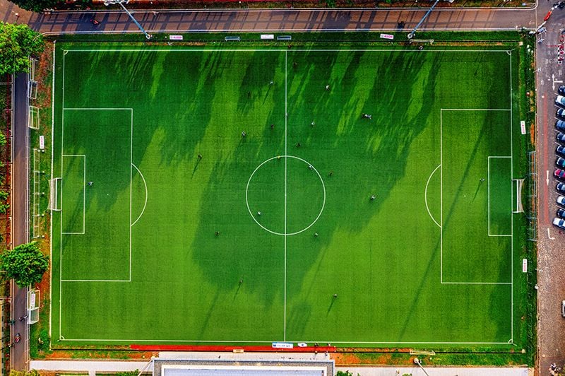 how many football pitches in a hectare