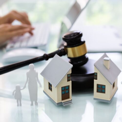 how much does a divorce lawyer cost