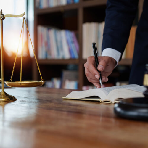 how much would a lawyer cost