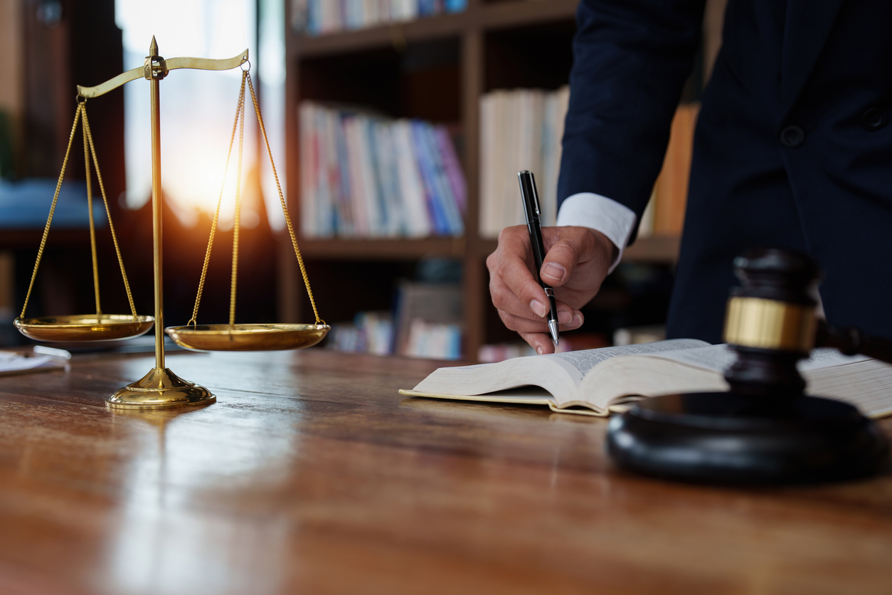 how much would a lawyer cost
