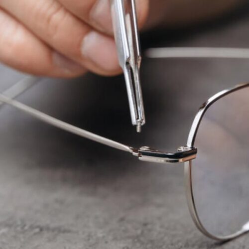 how to tighten glasses